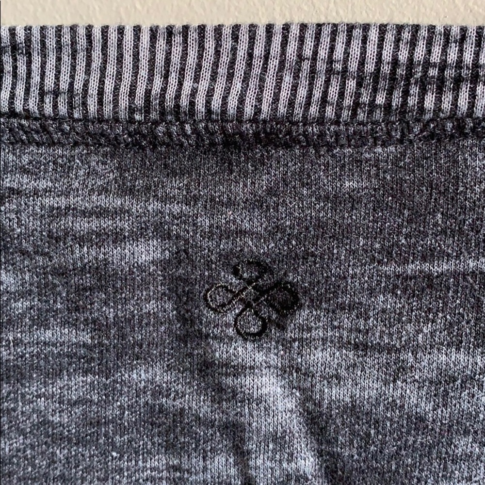 Grey Sweater - Picture 4 of 4